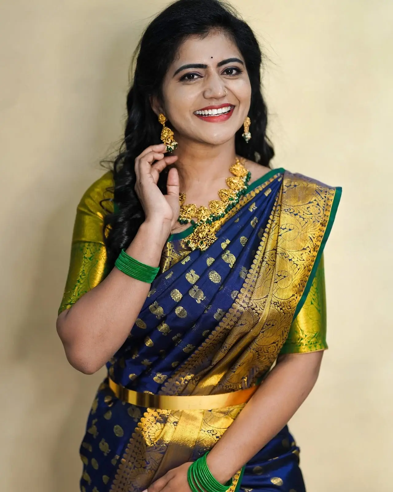 South Indian TV Model Shiva Jyothi In Blue Pattu Saree